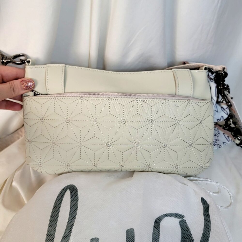 Lug NWT fabulous Quilted Crossbody Bag in Cream! All three straps and Dusty inc! - Picture 4 of 6